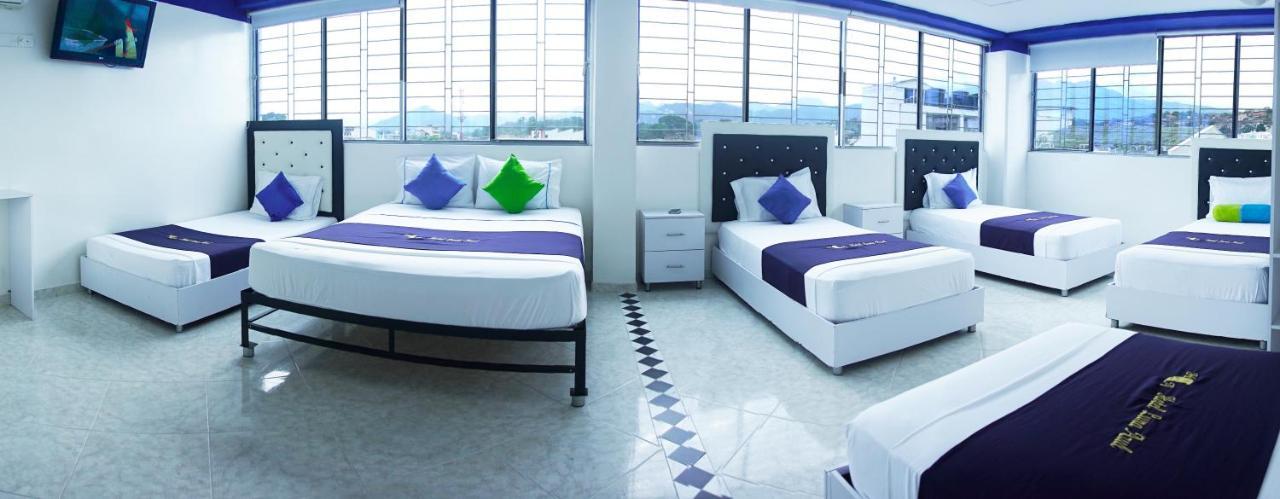 Hotel Luna Azul Florencia Kültér fotó